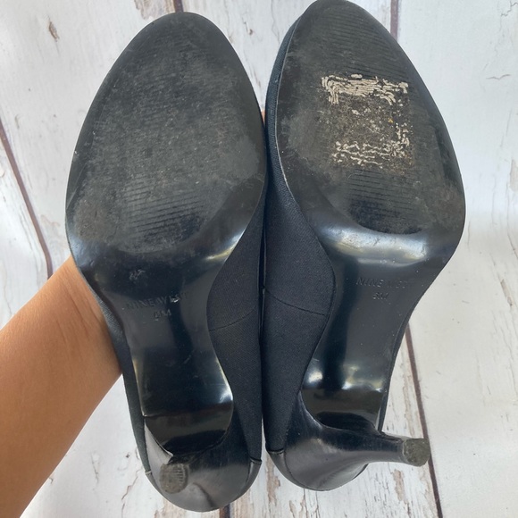 Nine West Black Pumps Size 6M - Picture 9 of 10